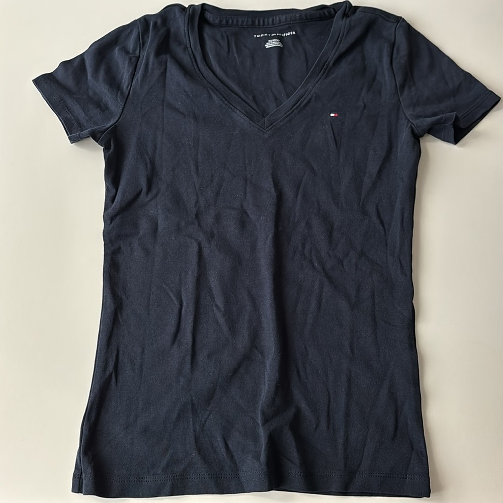 NWOT Tommy Hilfiger V-Neck Favorite T-Shirt